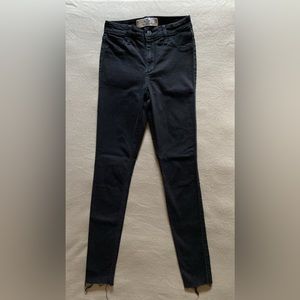 Hollister jeans size 1R